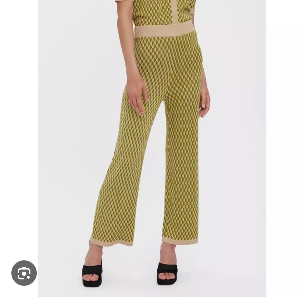 NWT - Aware by Vero Moda Urina Knit Pants